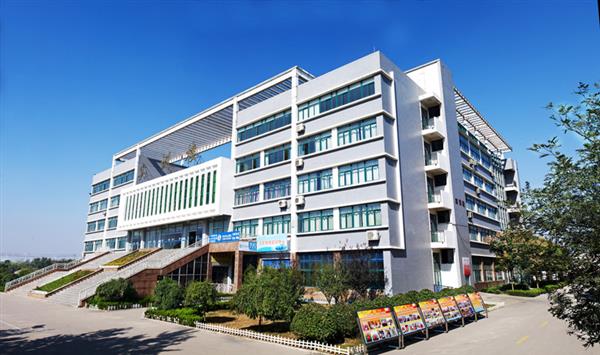  濰坊商業學校升學與就業途徑是什么？